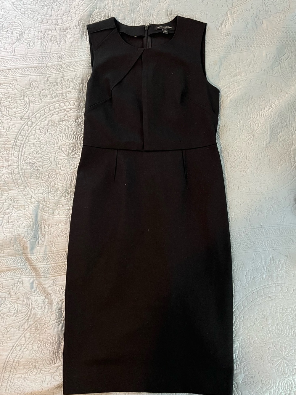 Banana Republic CLASSIC Black Sleeveless Sheath Dress
